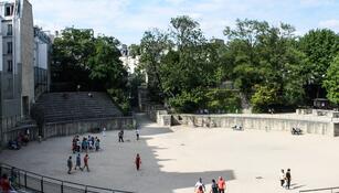 Roman Arena Petanque